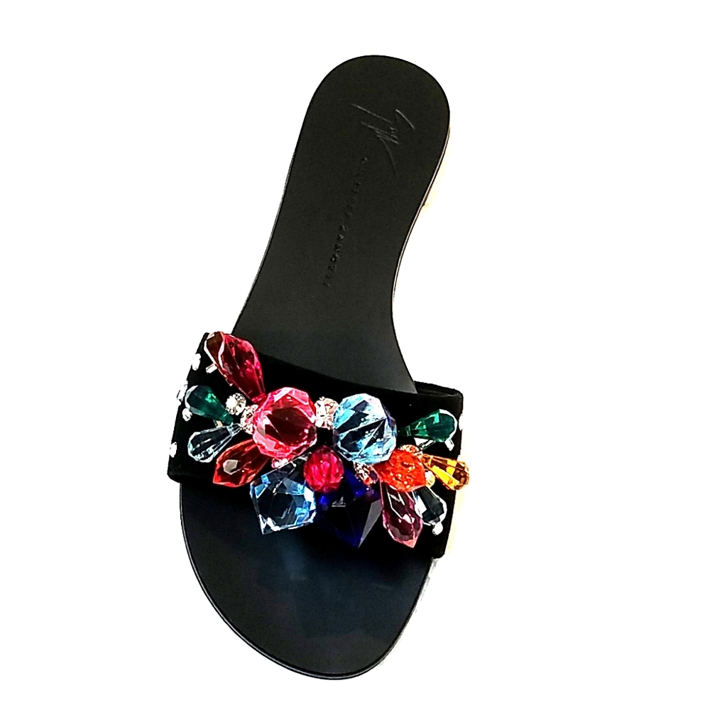 NWT Giuseppe Zanotti Roll Jewelled Sandal - Black